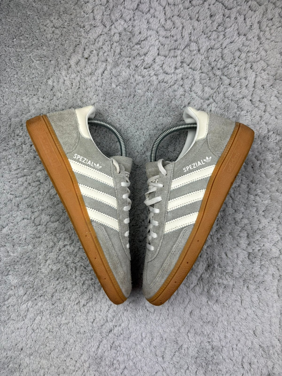 Adidas spezial gris en daim taille 40 femme, Gris, Sneakers et Baskets, Porté, Envoi