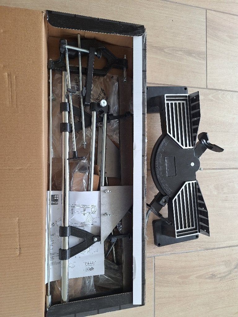 scie a onglet manuelle sencys neuve, Neuf, Moins de 600 watts, Enlèvement ou Envoi, Scie à onglet