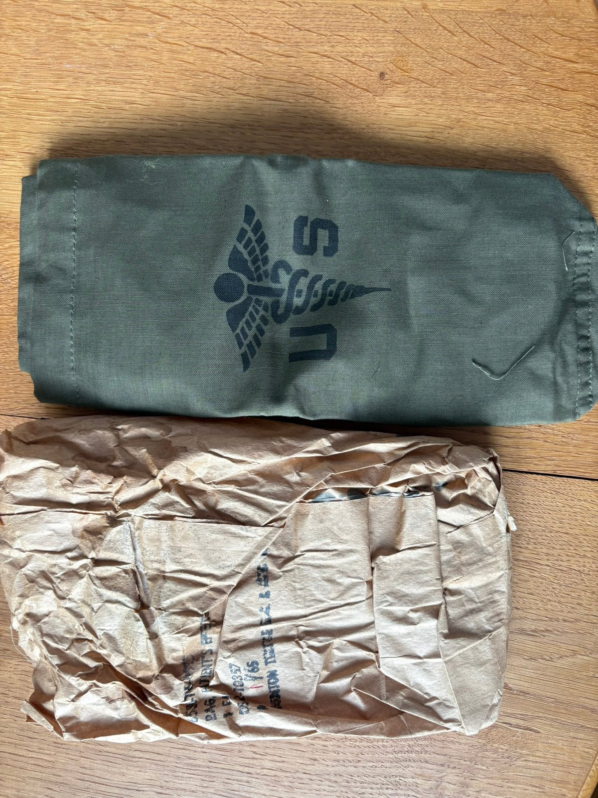 US Army patient bag (medics) daté 1965 Vietnam, Collections, Enlèvement ou Envoi