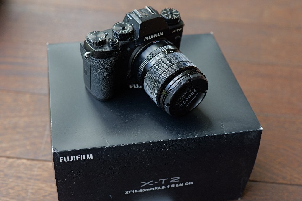 Fujifilm XT-2 met Fujinon 18-55mm lens, Ophalen, Lensdop, Zo goed als nieuw, Fujifilm