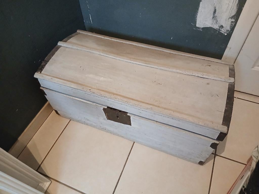 Coffre en bois, Enlèvement, Utilisé