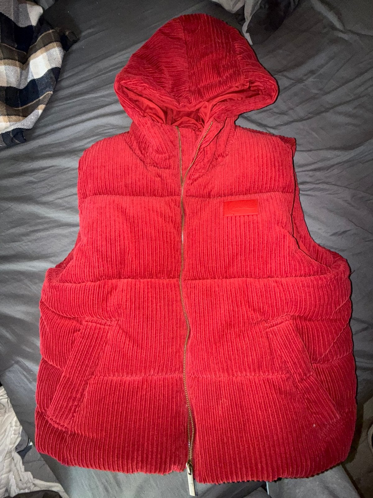 Bodywarmer Karl Kani maat S, Kleding | Heren, Bodywarmers, Ophalen, Zo goed als nieuw, Maat 46 (S) of kleiner, Rood
