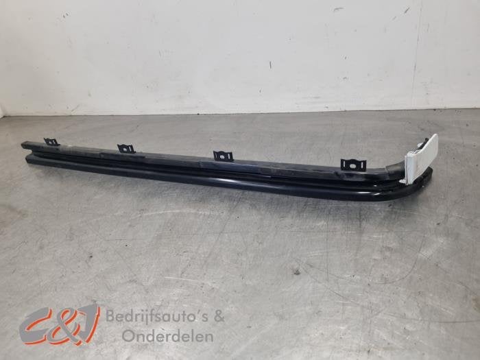 Rail porte coulissante droite d'un Ford Transit Custom, -, 3 mois de garantie, -, -