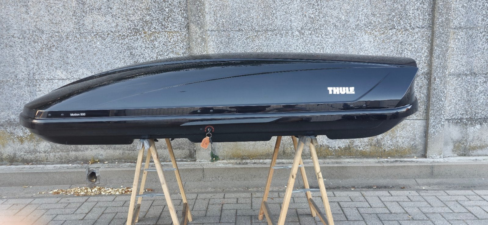 Dakkoffer thule motion 900, Enlèvement