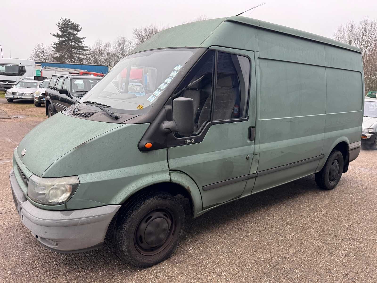 Véhicule commercial Ford Transit, Achat, Entreprise, Boîte manuelle, Diesel