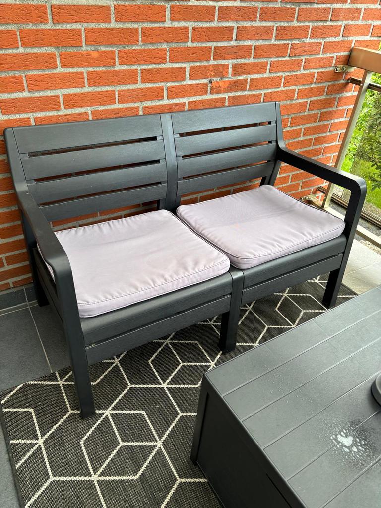 Bank en tafel voor verandas en/of tuin, Ophalen, Zo goed als nieuw