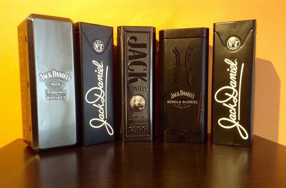 Lot de 5 boîtes en métal / tôle Jack Daniel's (Collection), Enlèvement ou Envoi, Comme neuf, Autres types