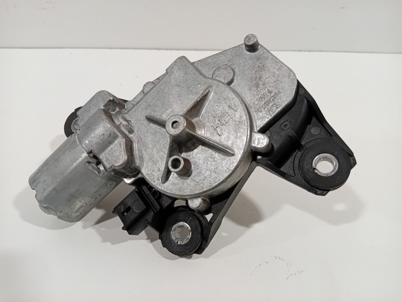 Ruitenwissermotor achter Renault Grand Scénic, Onderdelen@venauto.nl, Van der Ven Autorecycling B.V., Gebruikt, Ettenseweg 76, 4706 PB Roosendaal, The Netherlands