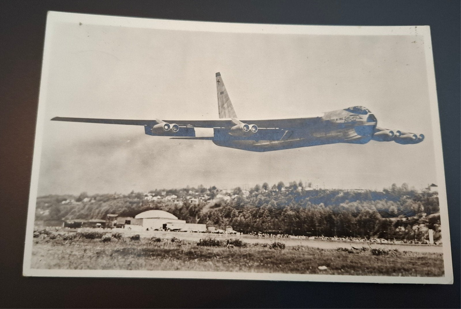 Boeing YB-52, Enlèvement ou Envoi, Affranchie
