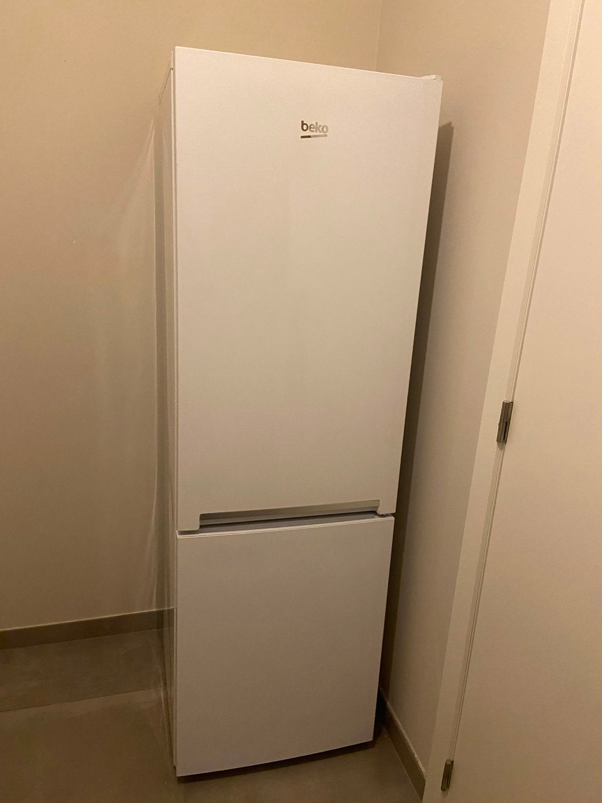 Frigo en diepvries, Elektronische apparatuur, Koelkasten en IJskasten, Ophalen, Zo goed als nieuw