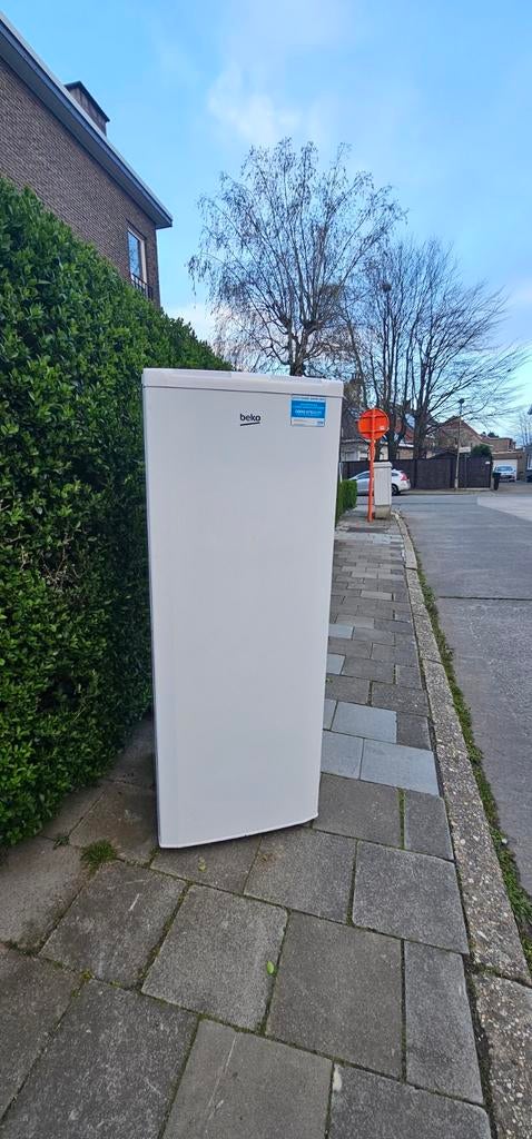 Nieuwe verkoop van verhuis!, Elektronische apparatuur, Vriezers en Diepvrieskisten, Ophalen of Verzenden, Nieuw, Vrieskist, 120 tot 140 cm
