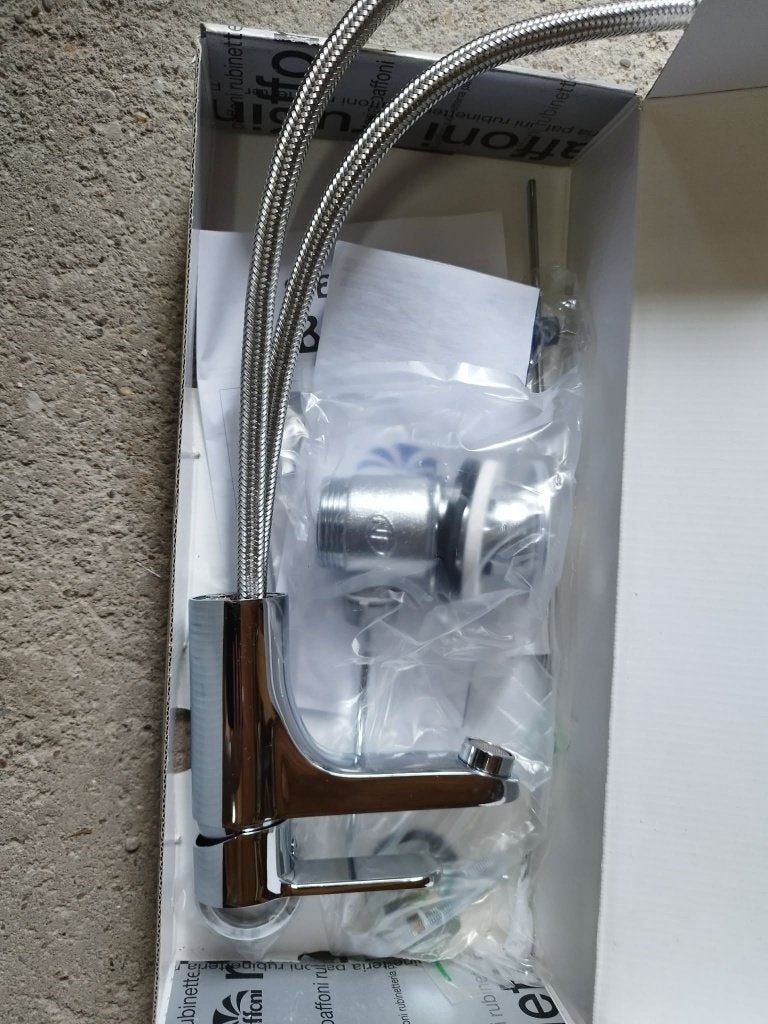 Kraan nieuw in de doos, Doe-het-zelf en Bouw, Sanitair, Ophalen, Nieuw, Chroom, Kraan