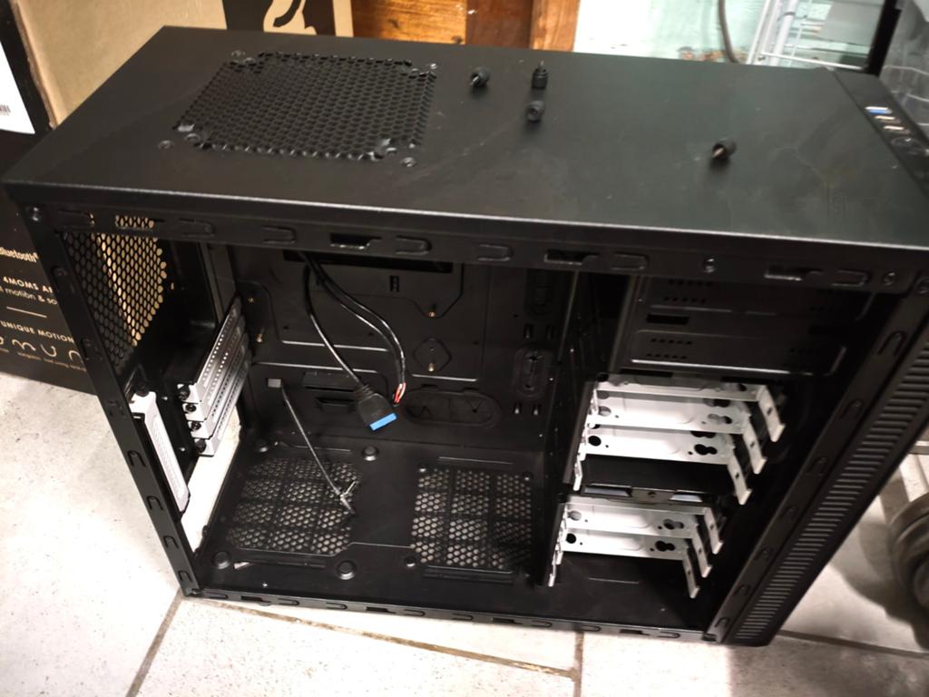 Fractal define computerbehuizing, Computers en Software, Computerbehuizingen, Ophalen