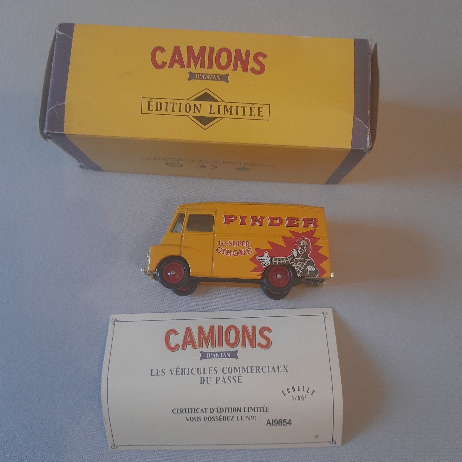 CORGI 1:50 * MORRIS LD 150 1959 CIRCUS PINDER *NEUF* NEUF *, Enlèvement, Neuf, Bus ou Camion, Corgi