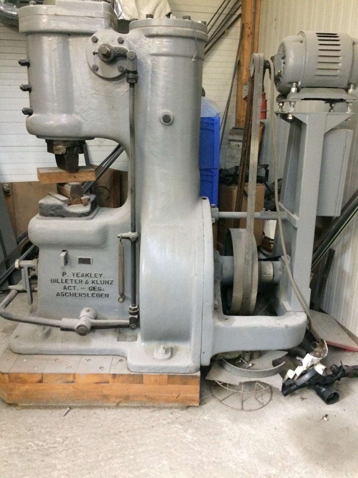 Marteau à forger 50 kg, Enlèvement