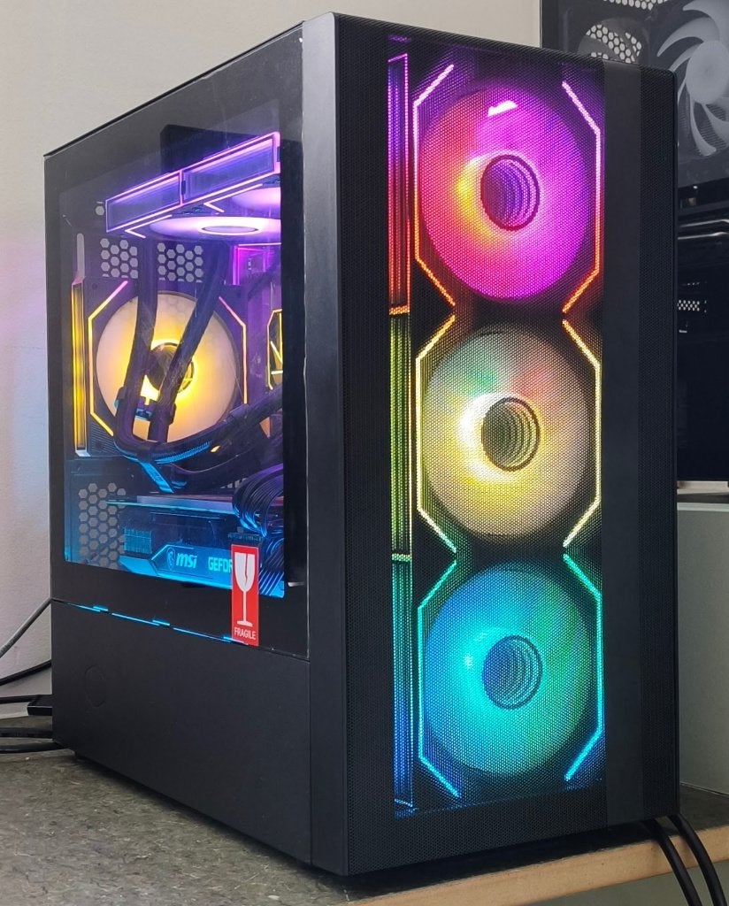 RTX 3060 Ti RGB Gaming PC (Monitor +️🐭⌨️ opt), Informatique & Logiciels, Cooler Master, Avec carte vidéo, Reconditionné, SSD