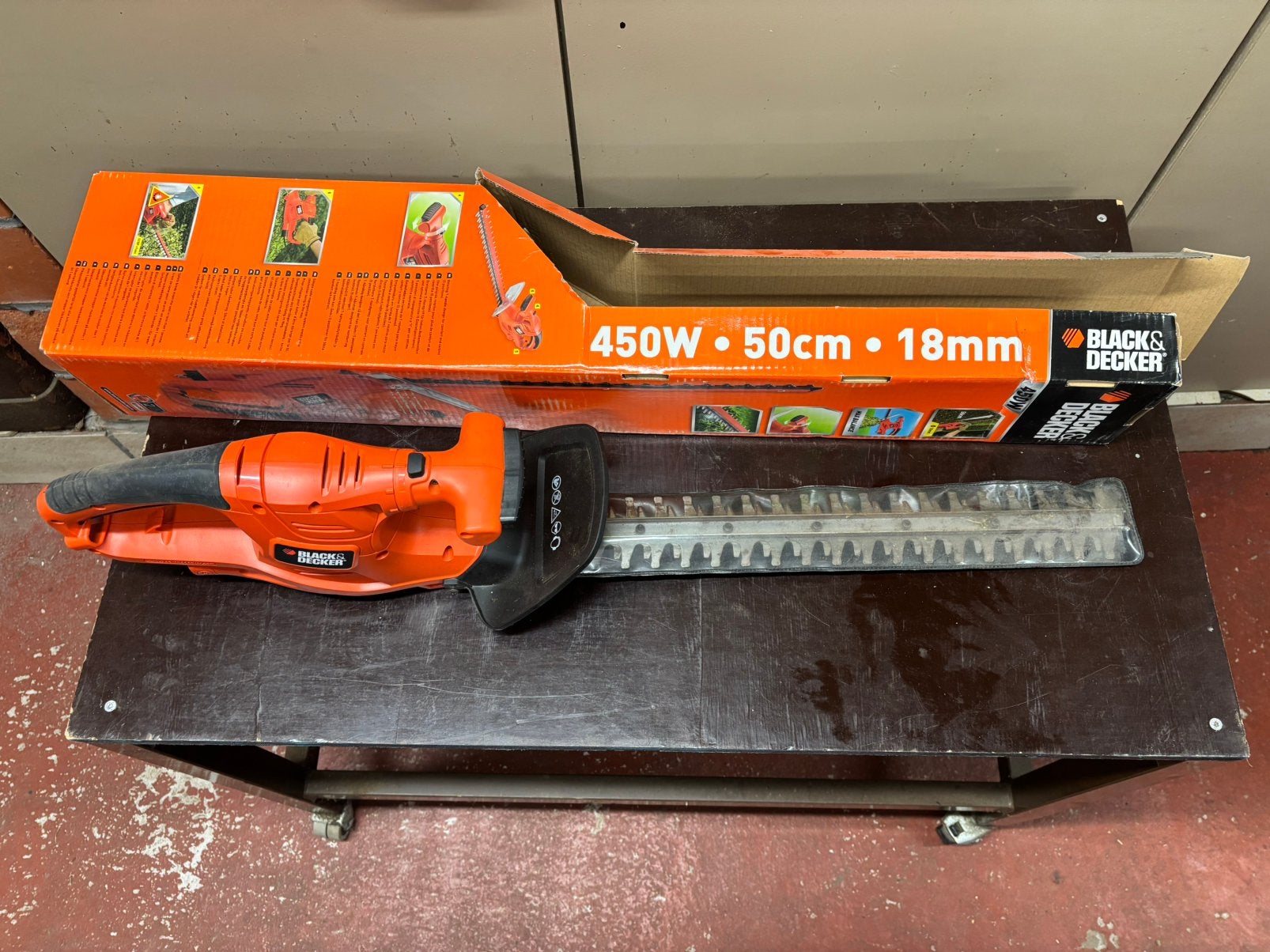 Heggenschaar Black&Decker, Tuin en Terras, Heggenscharen, Ophalen, Zo goed als nieuw, Elektrisch