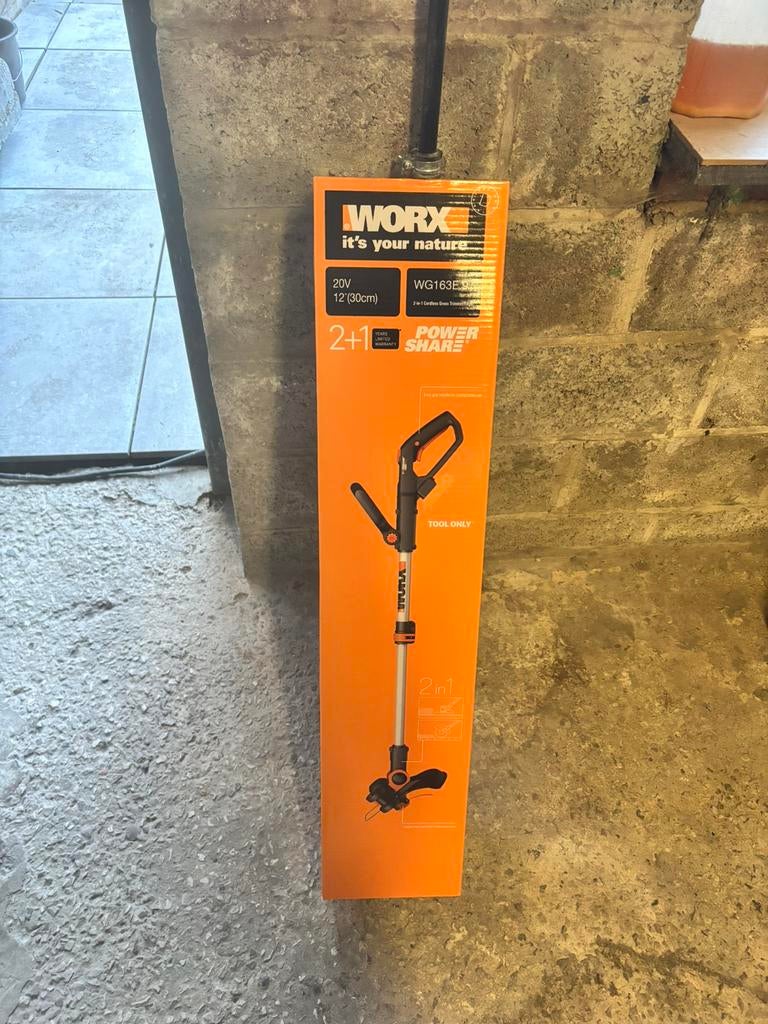 Coupe bordures Worx NEUF!, Neuf, Worx, Enlèvement, 10 à 30 cm