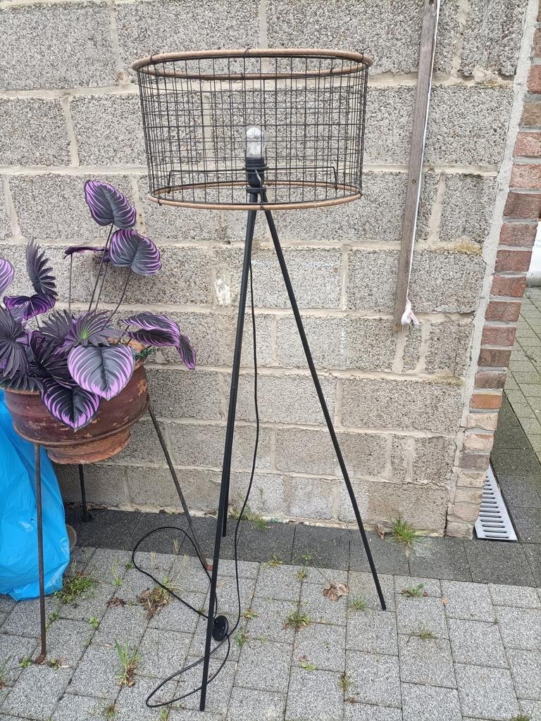 Staande lamp, Ophalen