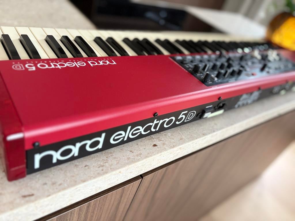 Nord electro 5D 73, Muziek en Instrumenten, Synthesizers, Ophalen, Zo goed als nieuw