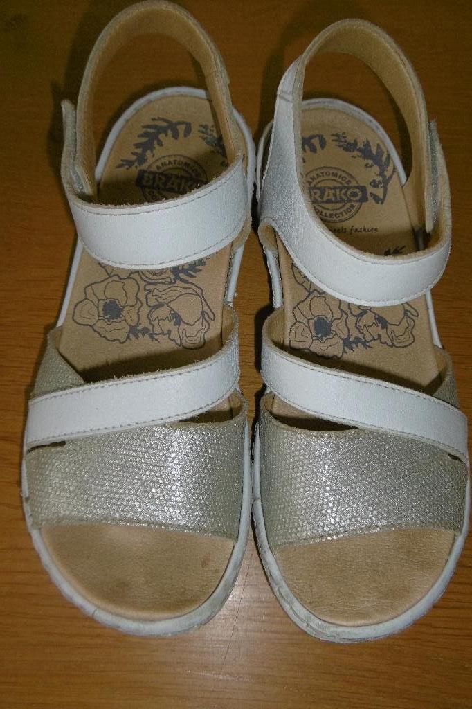 Dames sandaal van Brako, maat 38, Kleding | Dames, Schoenen, Brako, Ophalen of Verzenden, Zo goed als nieuw