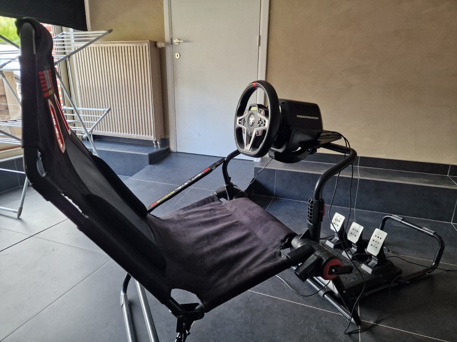 Thrustmaster t248 met stoel, Games en Spelcomputers, Ophalen, PlayStation, Zo goed als nieuw, Shifter