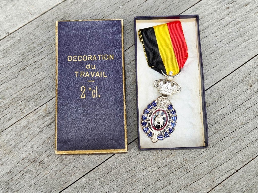 Belgisch Ereteken van de Arbeid 2de klasse., Verzamelen, Ophalen of Verzenden