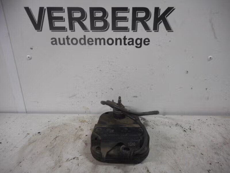 RUITENWISSERMOTOR ACHTER Opel Kadett E (33 / 34 / 43 / 44), Auto-onderdelen, Bahnhofsplatz 65423 Rüsselsheim am Main, DE, Gebruikt