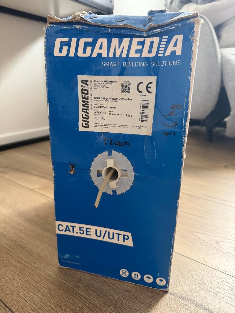 GIGAMEDIA Cat5E UTP Netwerkkabel  ~100m, Ophalen, Zo goed als nieuw
