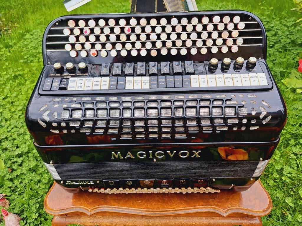Chordéon Crucianelli MAGICVOX Do3/Briff, Musique & Instruments, Enlèvement ou Envoi, Comme neuf, Accordiola, Avec bretelles