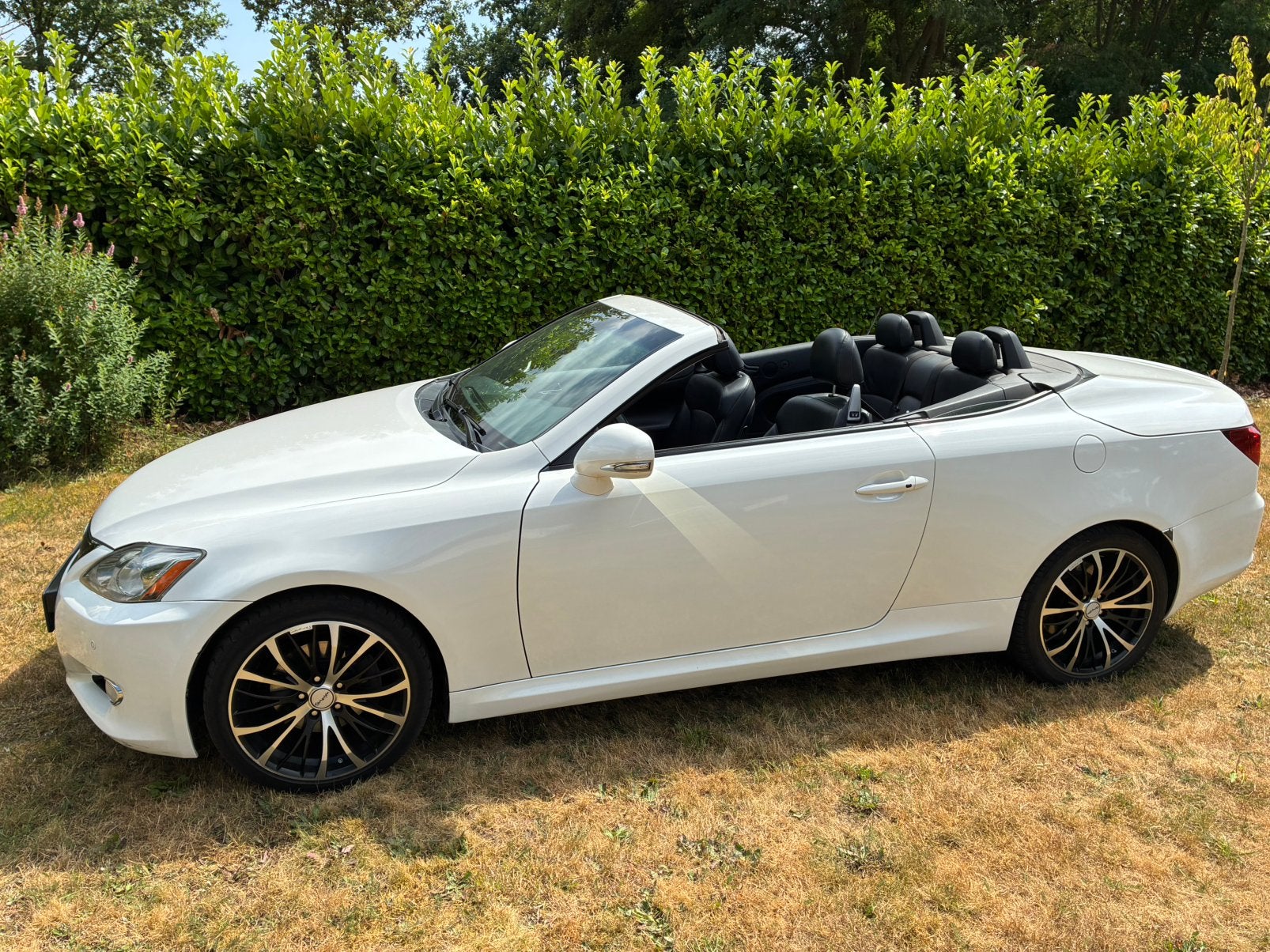 Lexus est 250, Autos, Lexus, Cuir, Achat, 2500 cm³, Entretenue par le concessionnaire