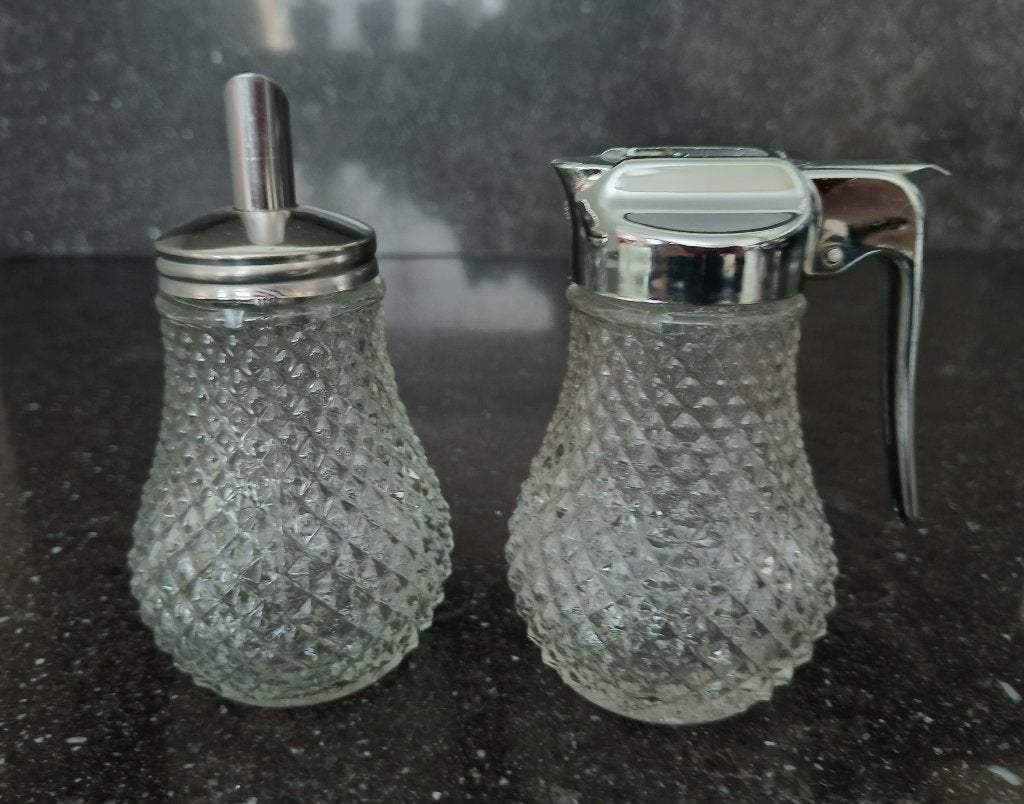Vintage suikerstrooier en melkkan, Antiek en Kunst, Ophalen