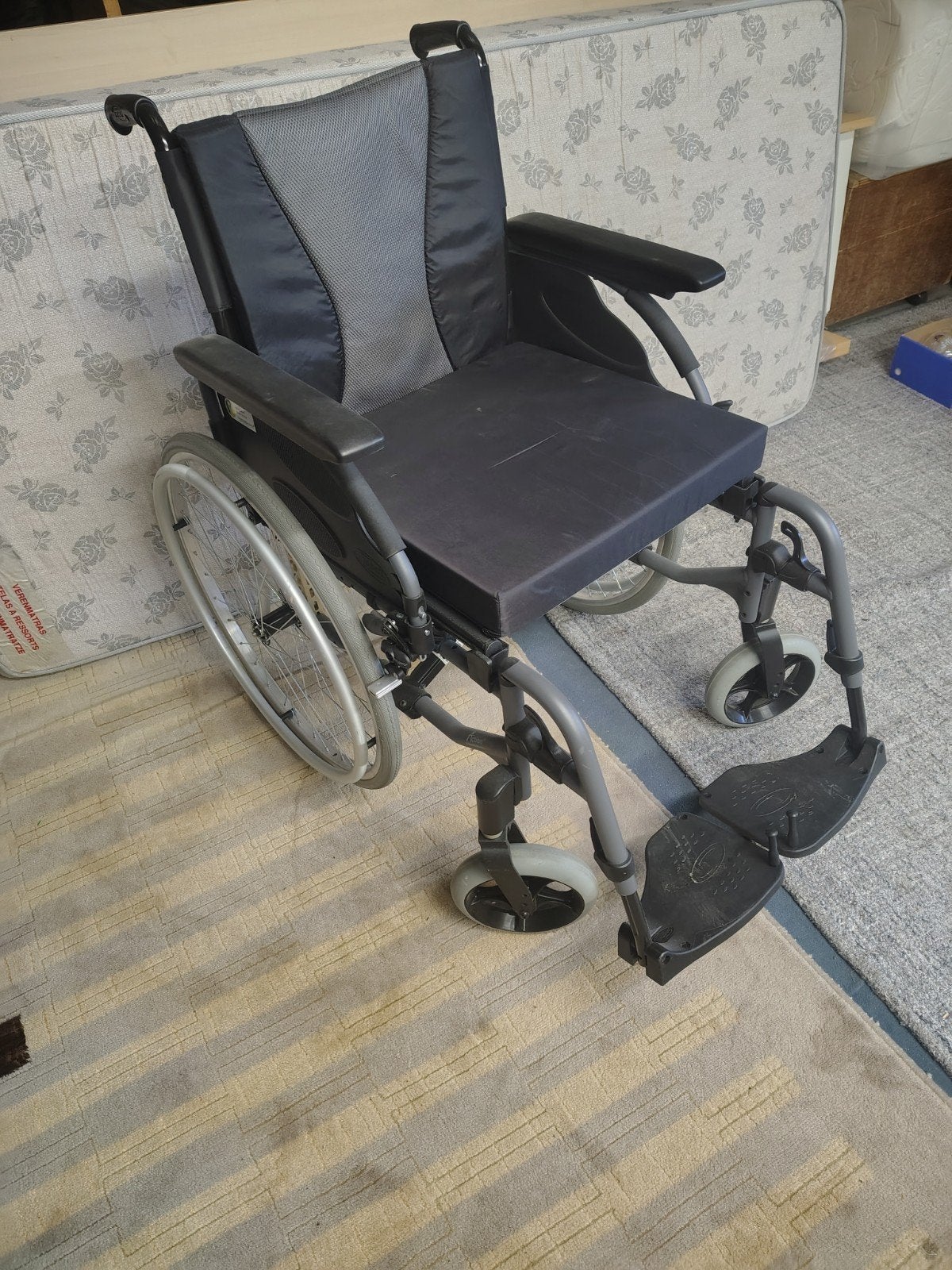 bijna nieuwe rolstoel, Ophalen of Verzenden