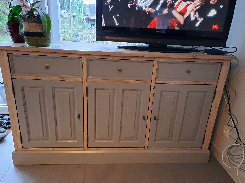 Kasten en tafel, Huis en Inrichting, Kasten | Kleerkasten, Ophalen, Gebruikt, Grenenhout