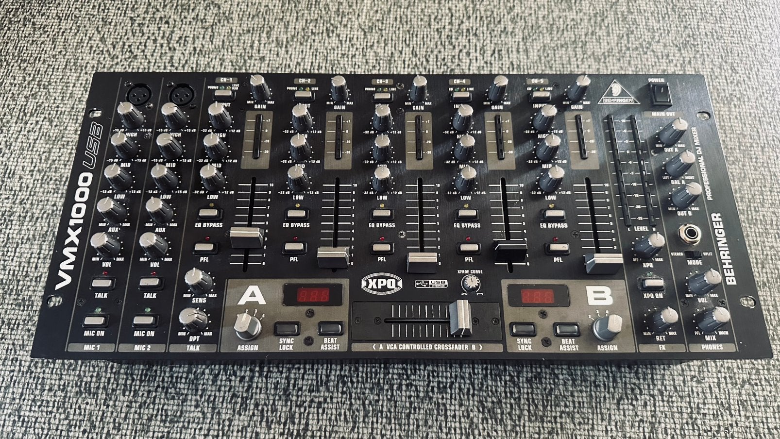 Behringer PRO MIXER VMX1000USB, Muziek en Instrumenten, Mengpanelen, Ophalen of Verzenden, Zo goed als nieuw