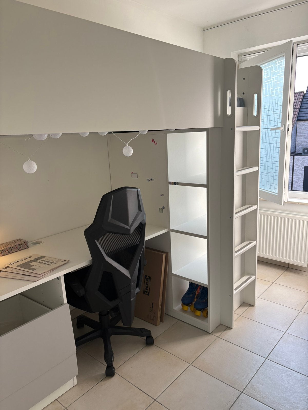 Hoogslaper met kwalitatieve matras / 1 jaar / amper beslapen, Maison & Meubles, Chambre à coucher | Lits superposés & Lits mezzanines