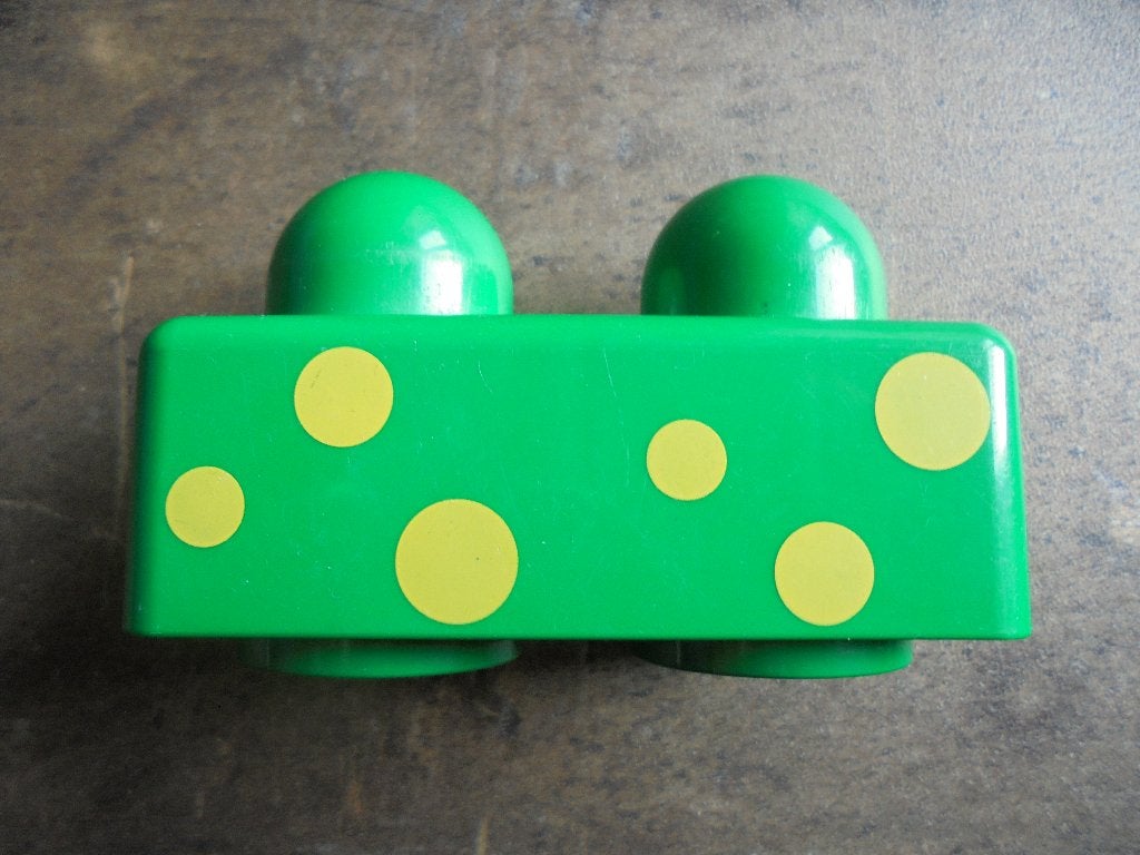 Lego Primo Brick 1x2 with Print (zie foto's), Kinderen en Baby's, Ophalen of Verzenden, Gebruikt, Losse stenen, Lego Primo