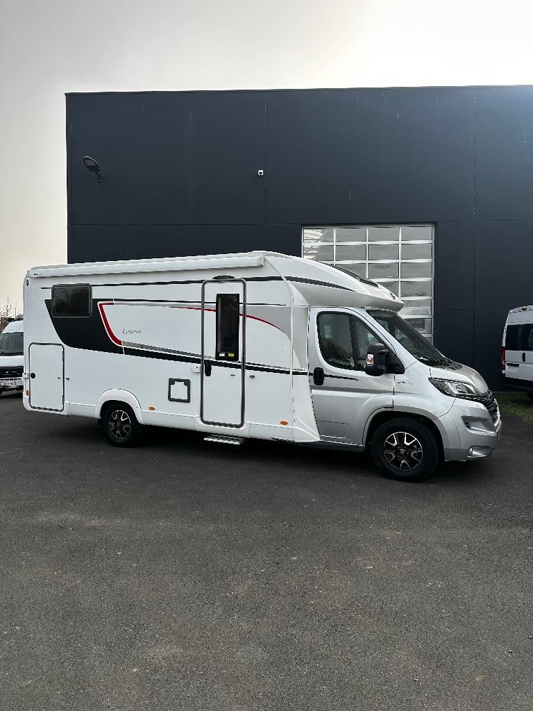 Burstner Lyseo TD 728G  Privilège en état impeccable, Caravanes & Camping, Camping-cars, Jusqu'à 4, Fiat, Diesel, Siège en L