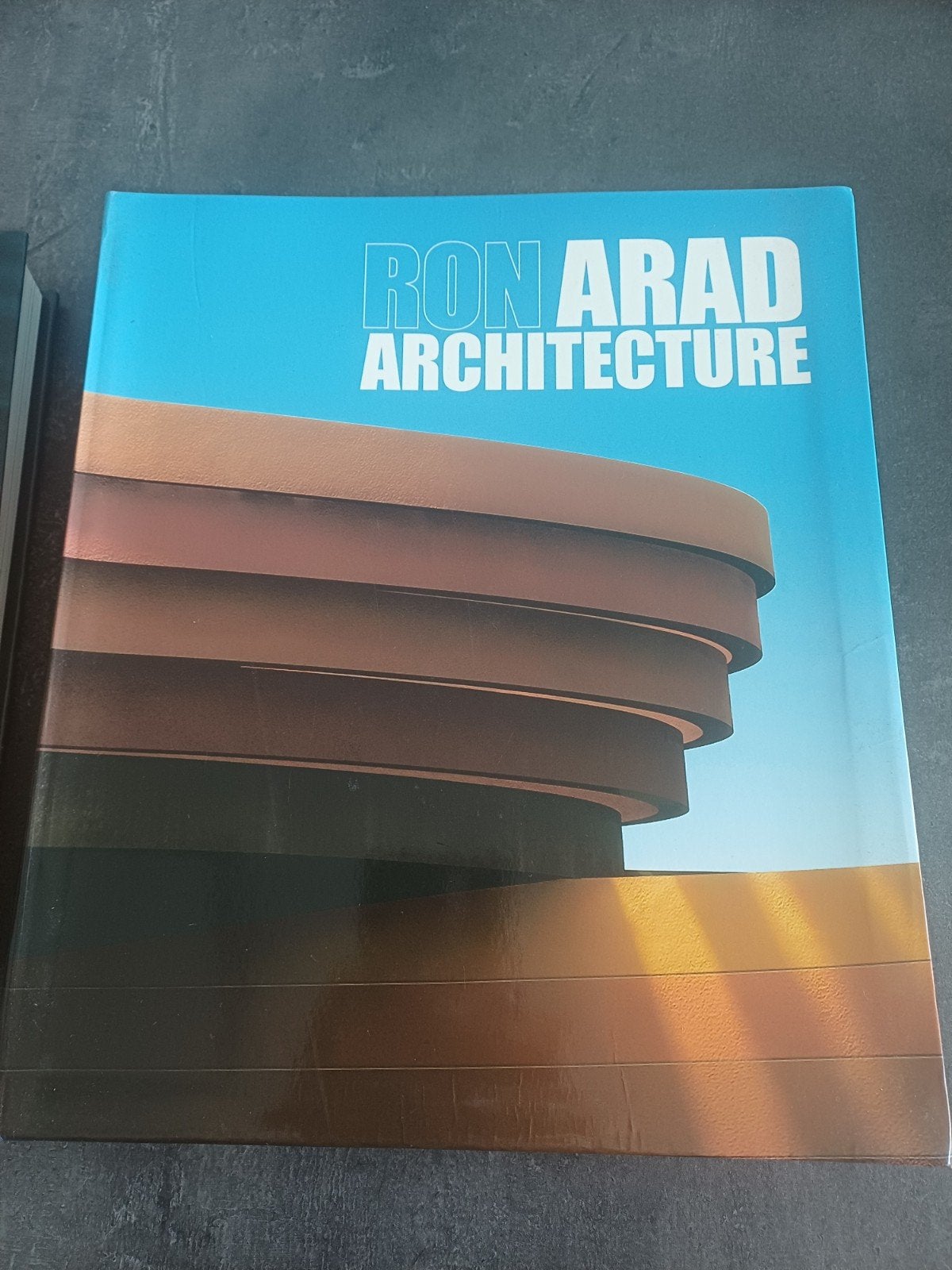 Ron Arad, Ophalen