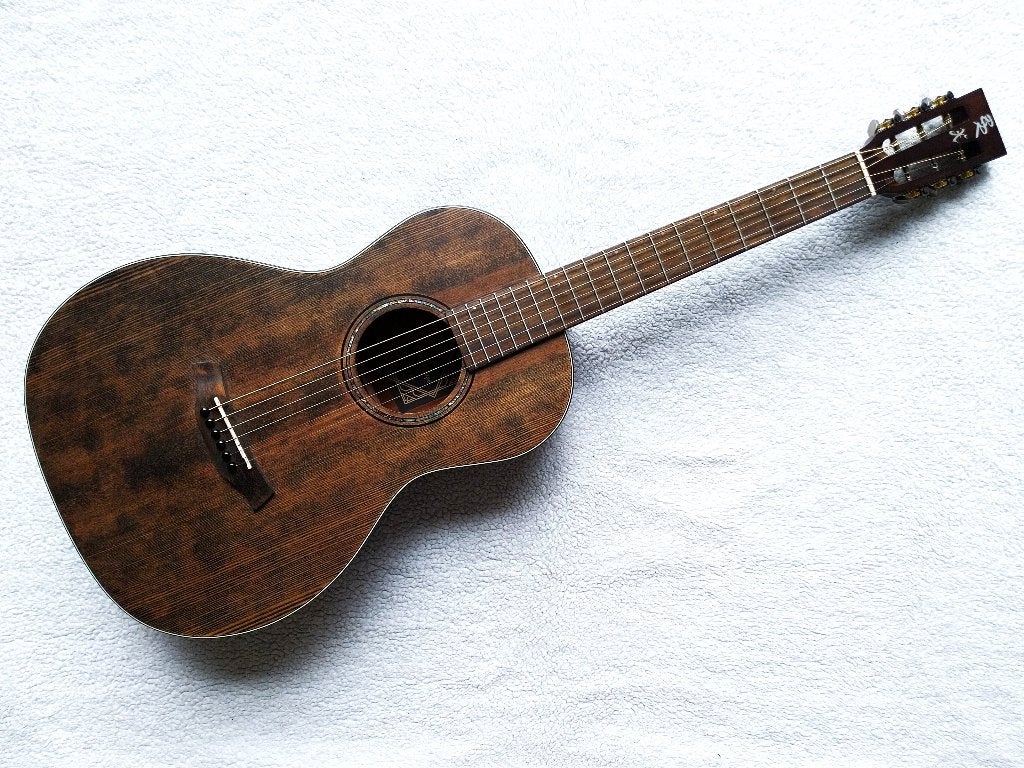 Baton Rouge Parlor Guitar / Blues Parlour gitaar als NIEUW!, Muziek en Instrumenten, Ophalen of Verzenden, Zo goed als nieuw