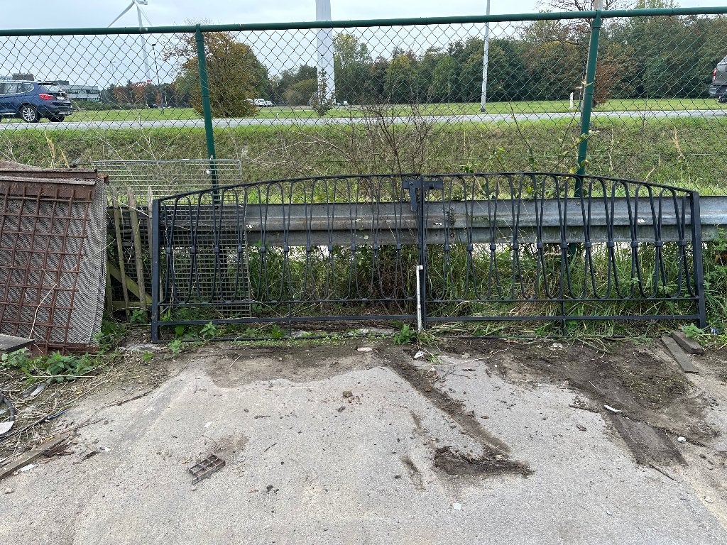 Metalen hekken, 3,62m lang., Ophalen, Zo goed als nieuw