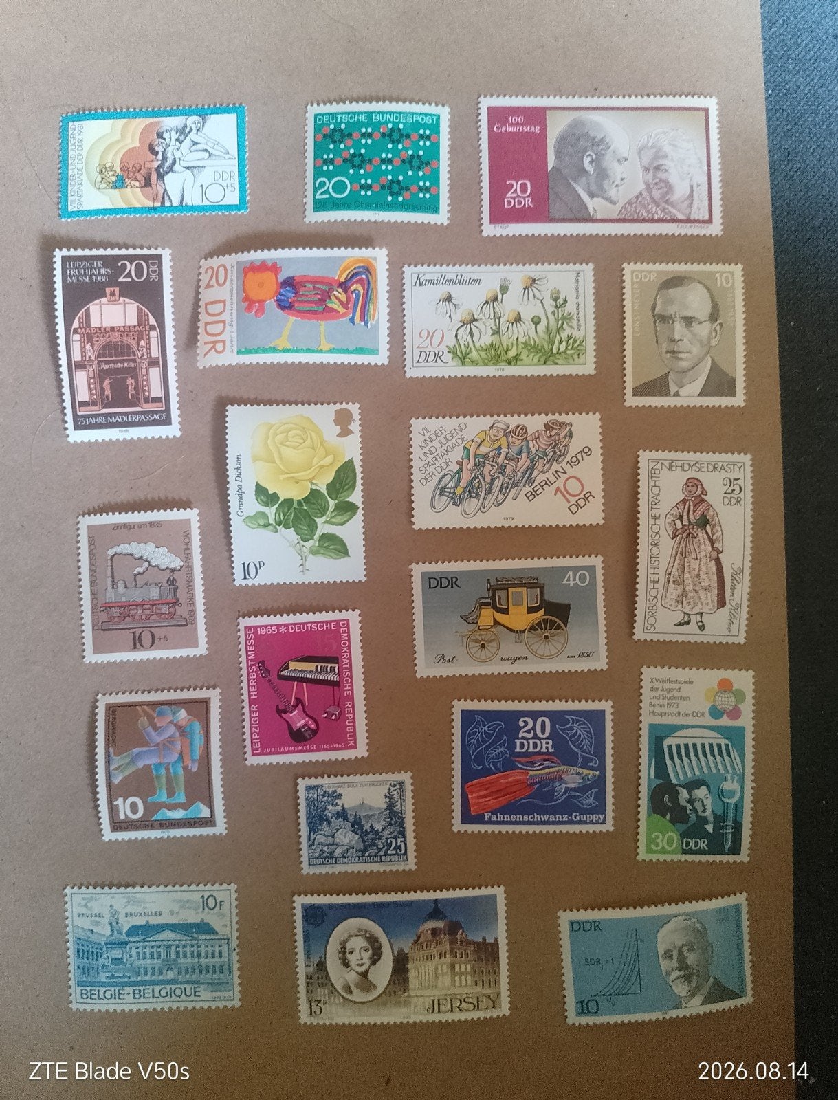 20 postzegels History, Ophalen of Verzenden
