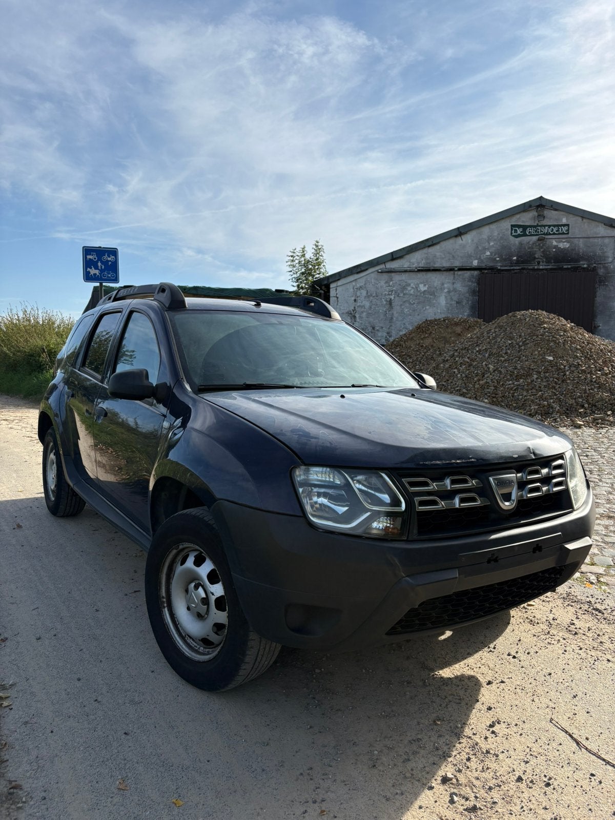 Dacia Duster 1.6 114PK 2017 138DKM 1ste Eig Airco CarPlay, Auto's, Voorwielaandrijving, Stof, 625 kg, 4 cilinders