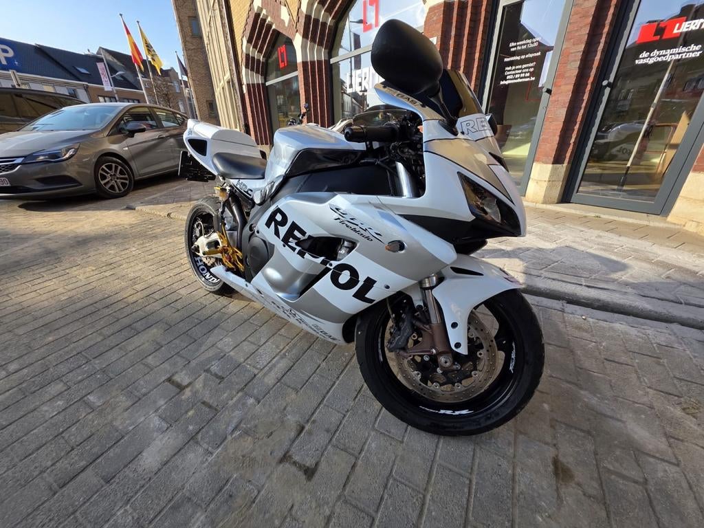 Honda cbr 1000rr fireblade White repsol, Motoren, Motoren | Honda, 4 cilinders, Motorrijbewijs A, LED Verlichting, Sport