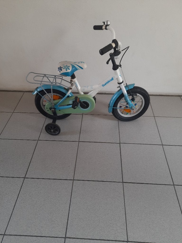 Kinderfietsje Sundvall met 12 inch met zijwielen, Vélos & Vélomoteurs, Vélos | Vélos pour enfant, Utilisé, Moins de 16 pouces