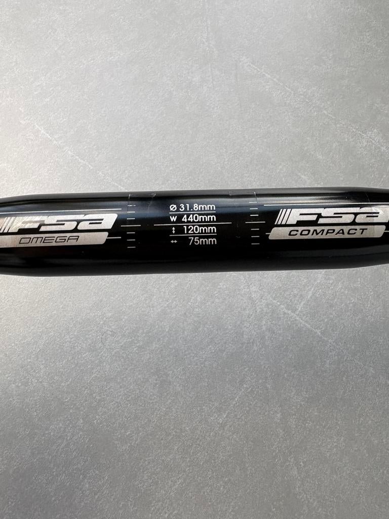 Fietsstuur FSA Compact Omega 44cm cc, Fietsen en Brommers, Ophalen, Zo goed als nieuw