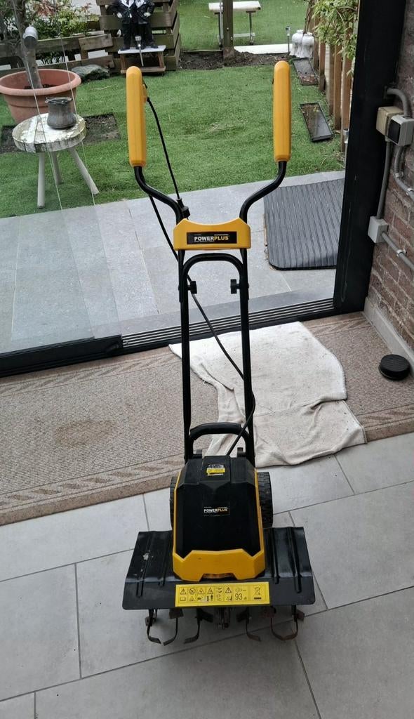 Grondfrees 6 messen, Zakelijke goederen, Ophalen