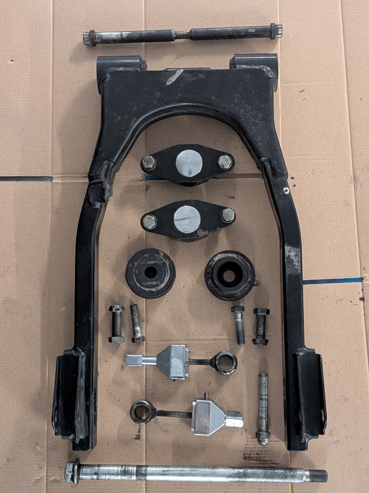 Bras oscillant origine Harley Davidson FXR 47820-81A FXLR, Motos, Pièces | Harley-Davidson, Utilisé, Enlèvement