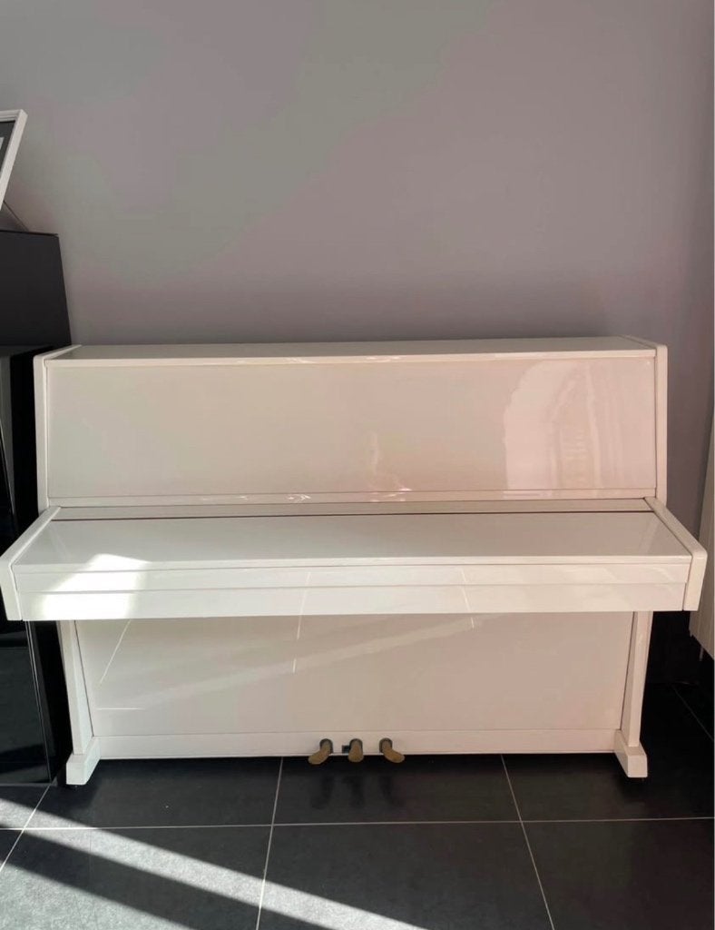 Van Urk USC 110 witte rechtopstaande piano, Muziek en Instrumenten, Ophalen, Gebruikt, Wit, Piano