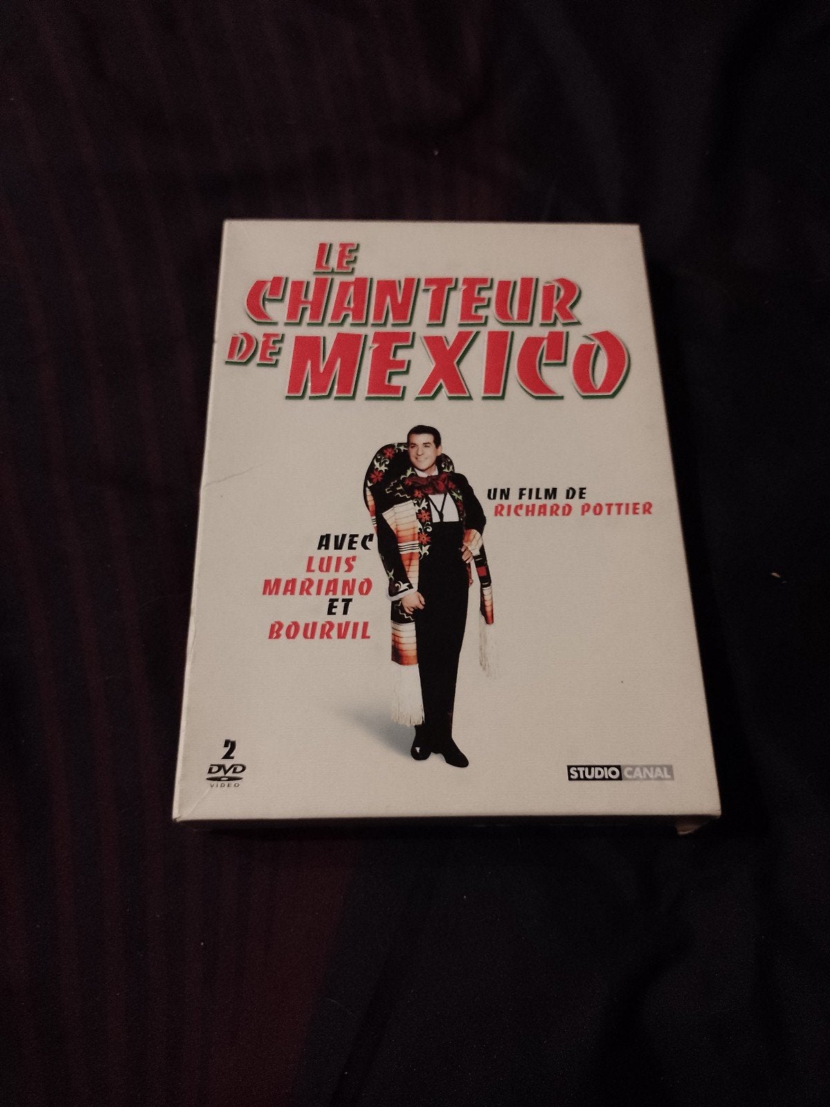 Te koop in een dvd-verzamelboxset The Singer of Mexico, Cd's en Dvd's, Dvd's | Komedie, Frans, Romantische komedie, Ophalen of Verzenden